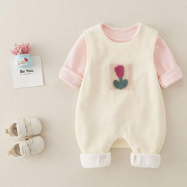 婴儿春季衣服长袖公主女宝宝分体套装百天可爱春秋郁金香两件套