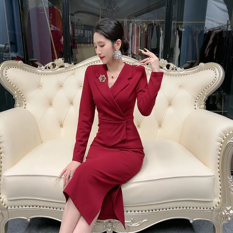 牟之恋{秋冬新款}2025爆款高端气质喜婆婆喜妈妈婚宴装红色933009