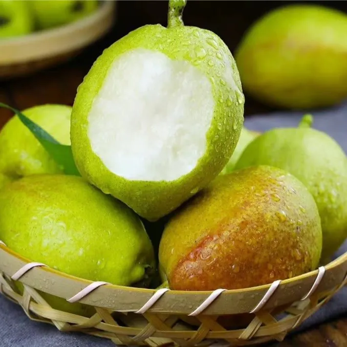 新疆库尔勒香梨脆甜多汁，陕西仓发顺丰