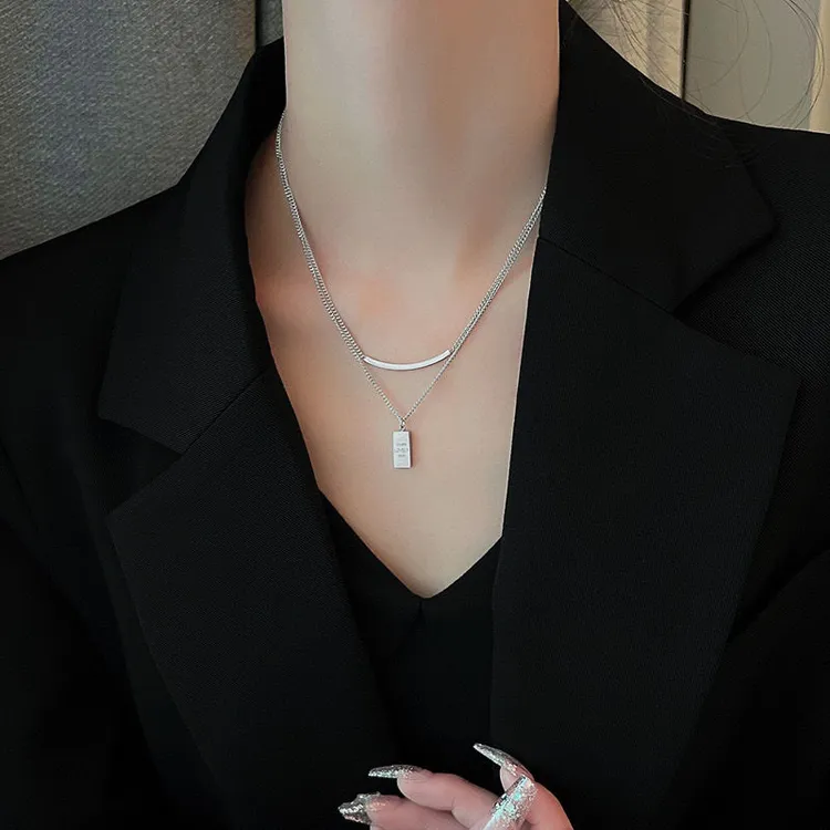 钛钢项链 不掉色新款方牌网红款双层项链女轻奢小众高级感锁骨链