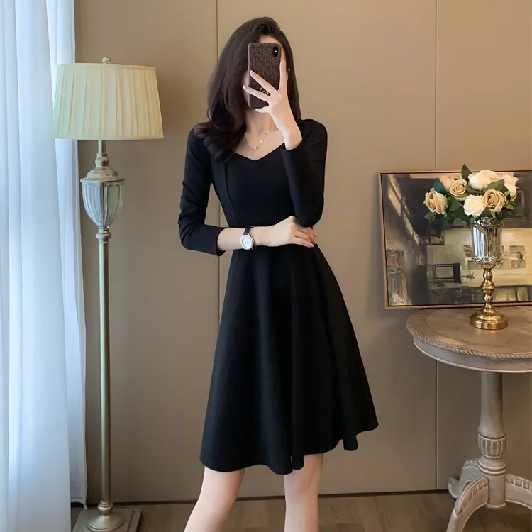 裙子女款爆款2025新款高级感连衣裙秋季洋气衣服知性风秋款A字裙