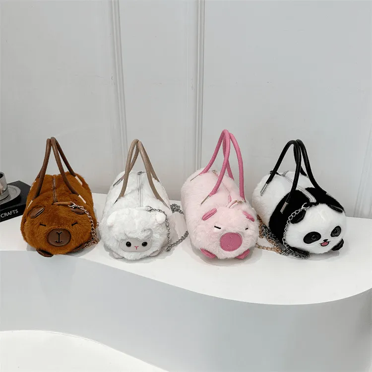 秋冬季超萌手提包女卡皮巴拉水豚毛绒包单肩斜跨时尚个性水桶包