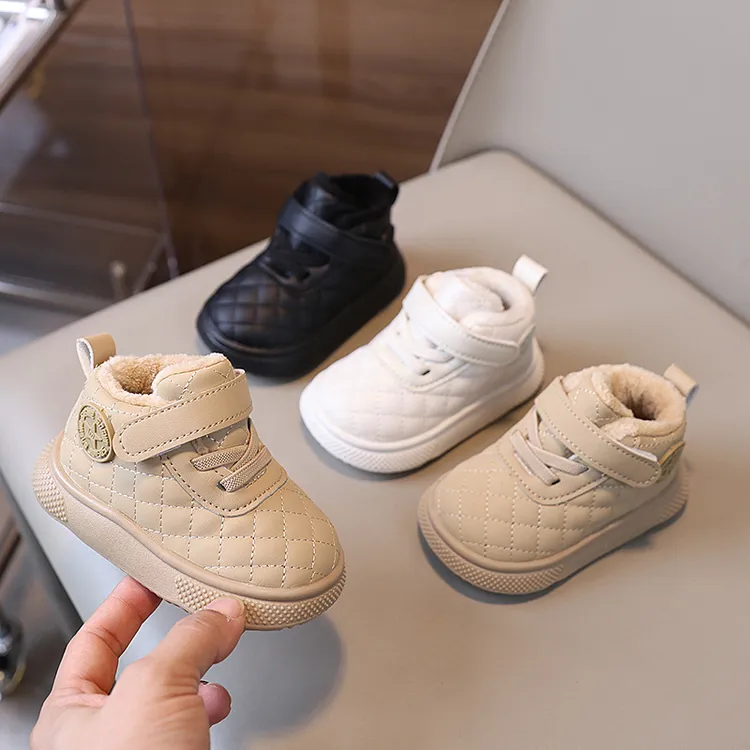 宝宝鞋子男冬季加绒0一1-3岁婴幼儿棉鞋软底防滑女童保暖鞋雪地棉