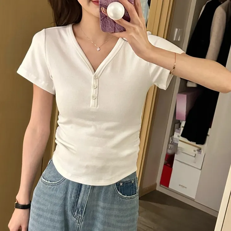 2023年简约百搭单排扣领短袖T恤女夏季辣妹正肩修身简约款式时尚