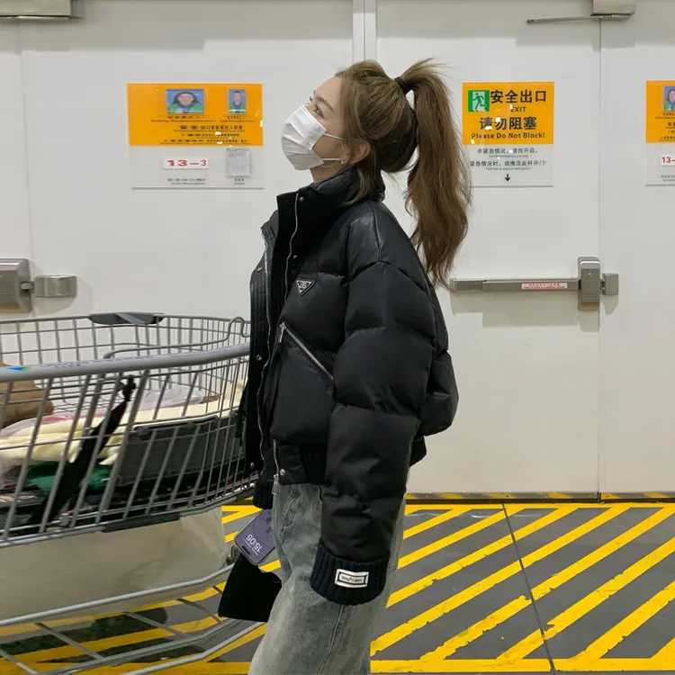 甜酷风羽绒服女2025冬季新款复古韩系炸街高级感短款白鸭绒面包服