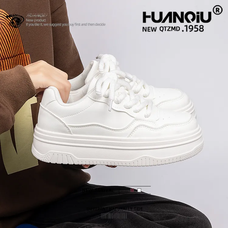 环球冬季新款小白鞋女2025加绒爆款运动百搭女鞋韩版厚底增高板鞋