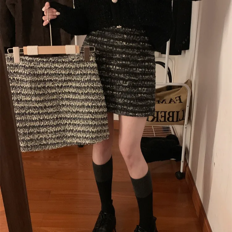 粗花呢撞色高腰防走光a字裙女2024秋冬韩版百搭显瘦包臀半身短裙
