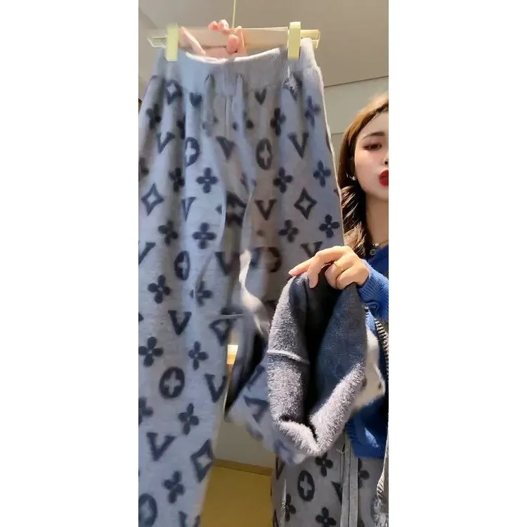 高级感宽松显瘦垂感灰色长裤2024冬季设计感松紧腰宽松直筒阔腿裤