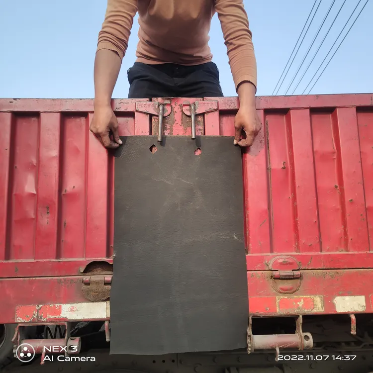 无品牌货车站桩处货物防磨挡皮 输送带皮