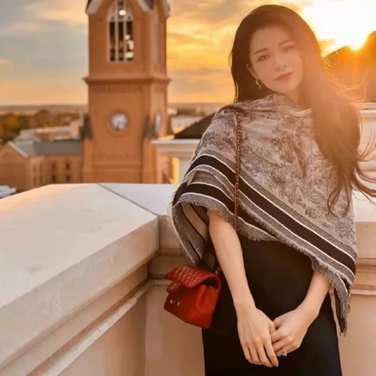 Love is long2024新款茹伊丛林复古大方巾流苏百搭女高端保暖夏季