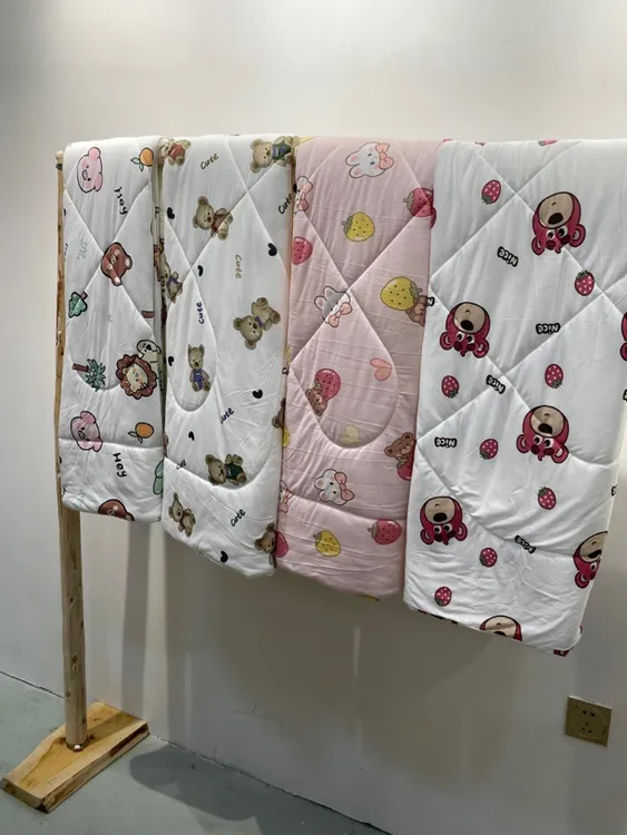 草莓熊棉花被120×150