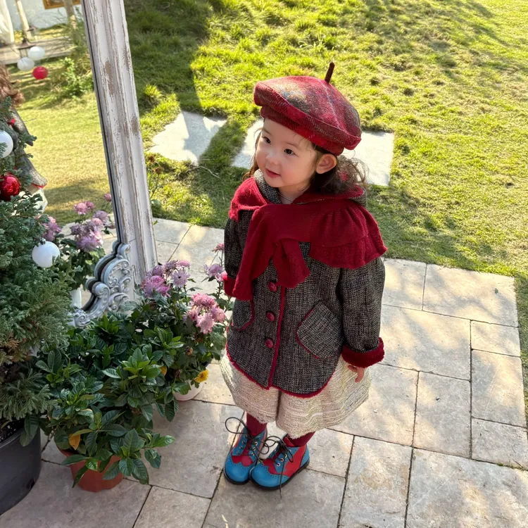 壹妈童装萌娃穿搭女童秋冬圣诞套装儿童洋气连帽加厚外套大衣半裙