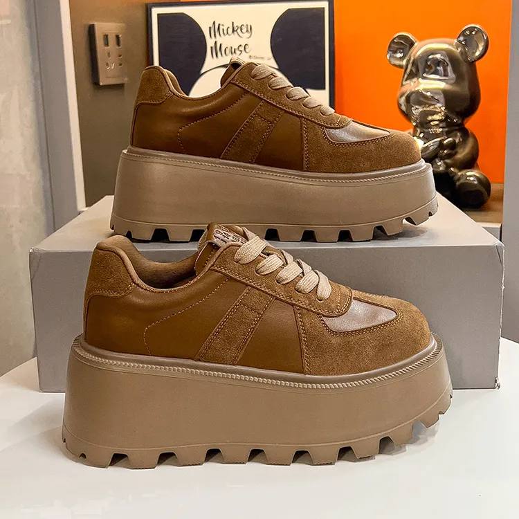 真皮厚底松糕鞋女2025秋冬季新款爆款增高轻便运动休闲阿甘鞋板鞋