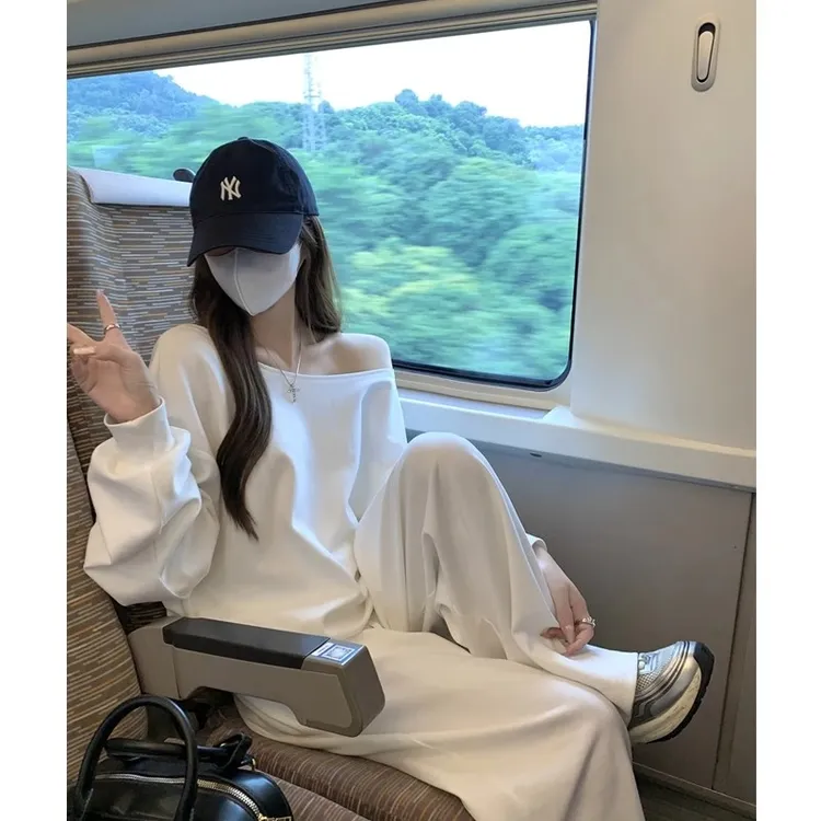 一字领露肩斜肩设计感卫衣女早秋宽松慵懒风长袖无帽纯棉上衣百搭