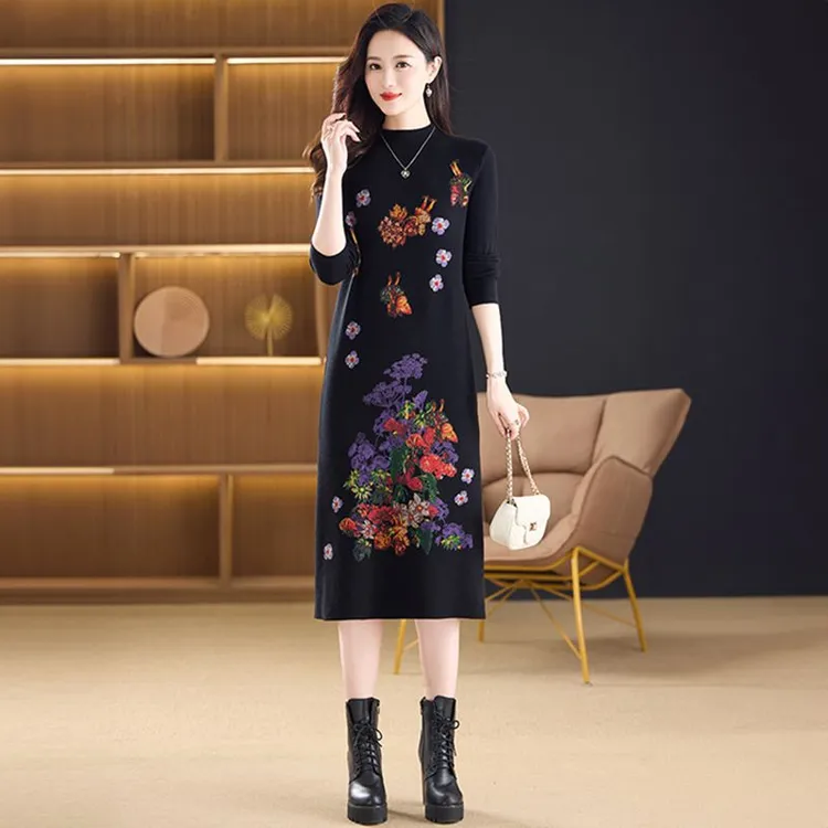 贵夫人洋气中长款针织连衣裙女秋冬妈妈新款气质显瘦打底毛衣裙子