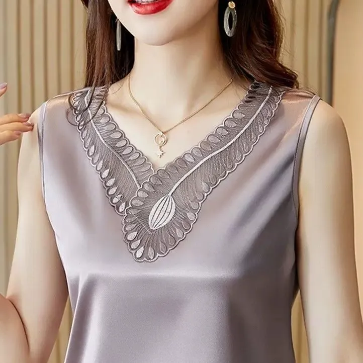 【高质感】弹力缎面背心女外穿大码宽松打底衫刺绣V领无袖上衣