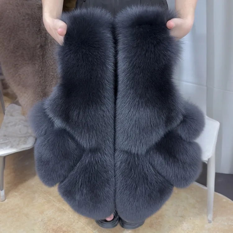 海宁新款整皮显瘦真狐狸毛马甲洋气女装短款皮草外套休闲百搭坎肩