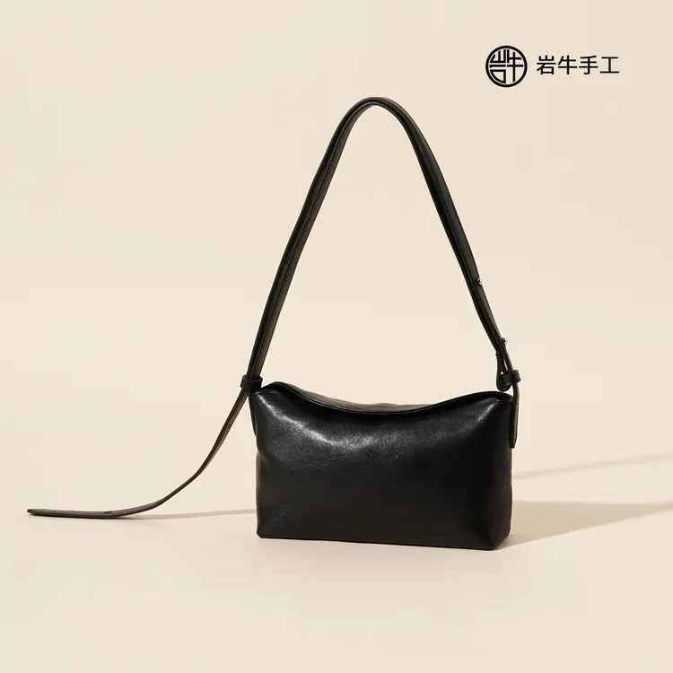 岩牛手工新款11女士羊皮百搭通勤简约潮流腋下单肩包YN3396
