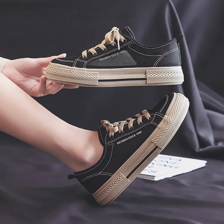 人本大码网面帆布鞋女41-43百搭夏季显瘦缕空休闲板鞋透气网鞋女