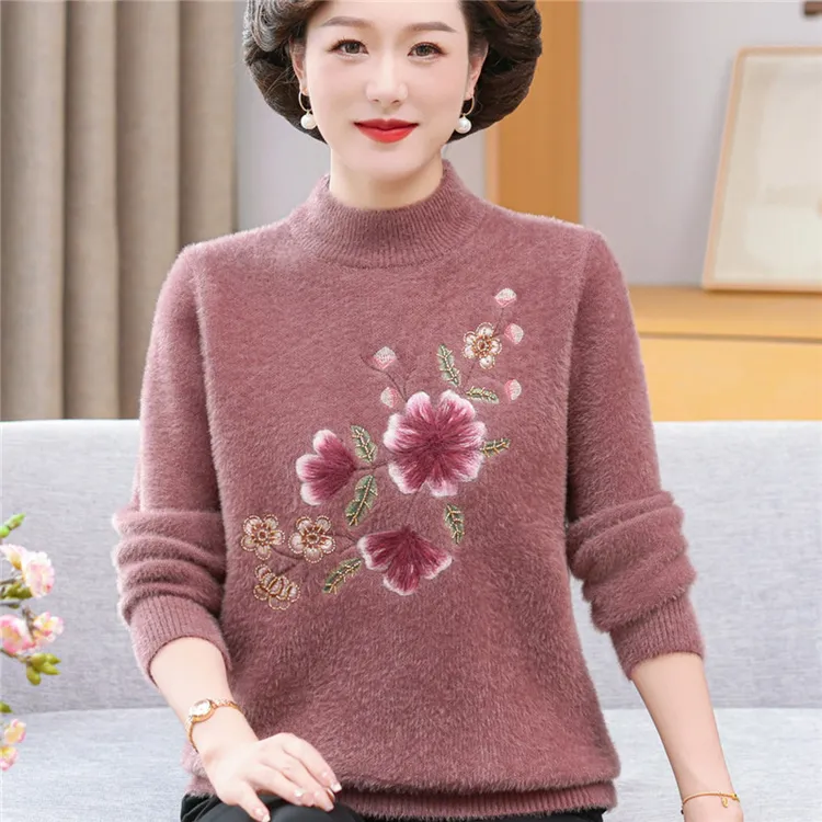 妈妈秋冬装水貂绒加厚毛衣中老年女装洋气保暖上衣绣花宽松打底衫