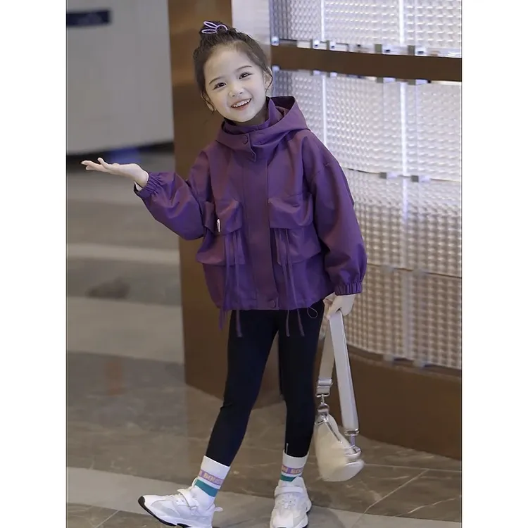 女童冲锋衣外套春秋2023新款儿童秋装连帽上衣韩版女孩休闲网红潮