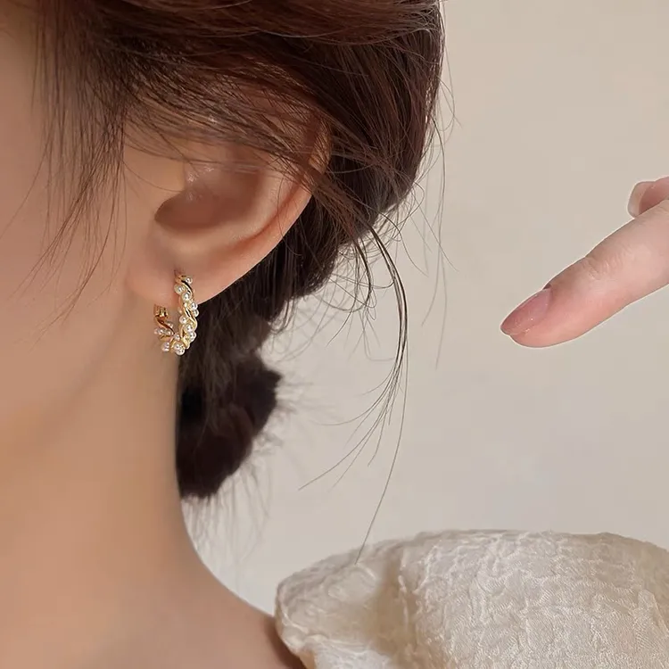 【韩芸汐】 轻奢高级感编织小粒珠珠耳扣耳环A-16