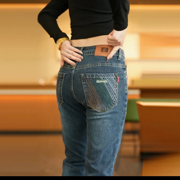 接潮2025秋冬新款男士牛仔裤潮流百搭修身直筒简约舒适长裤子男款