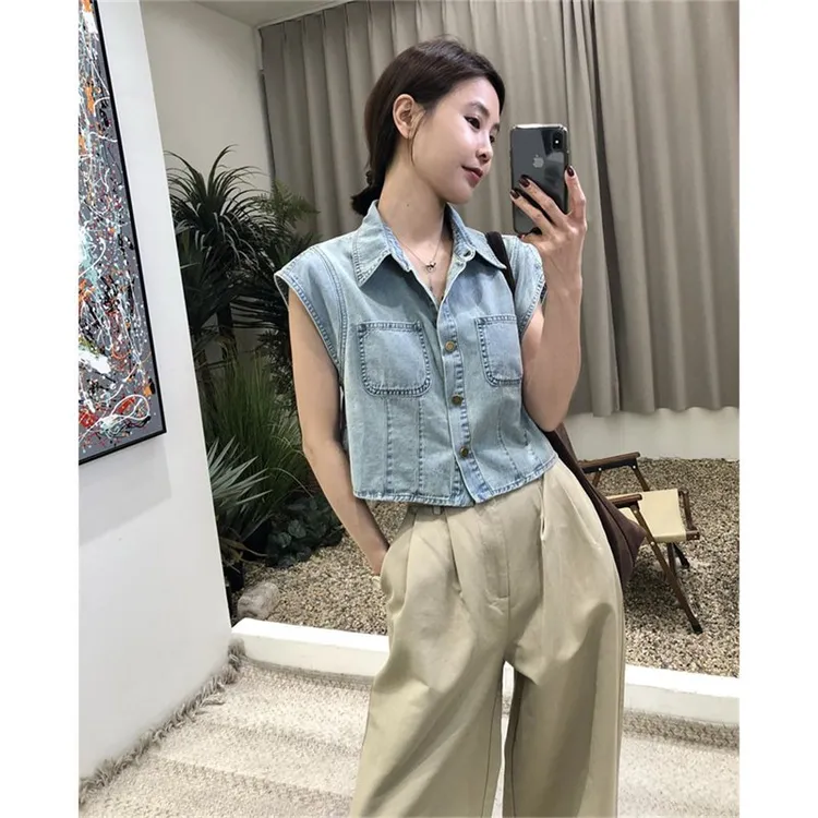 新款夏季复古风翻领飞飞袖显瘦浅蓝色短款牛仔背心马甲上衣外套女