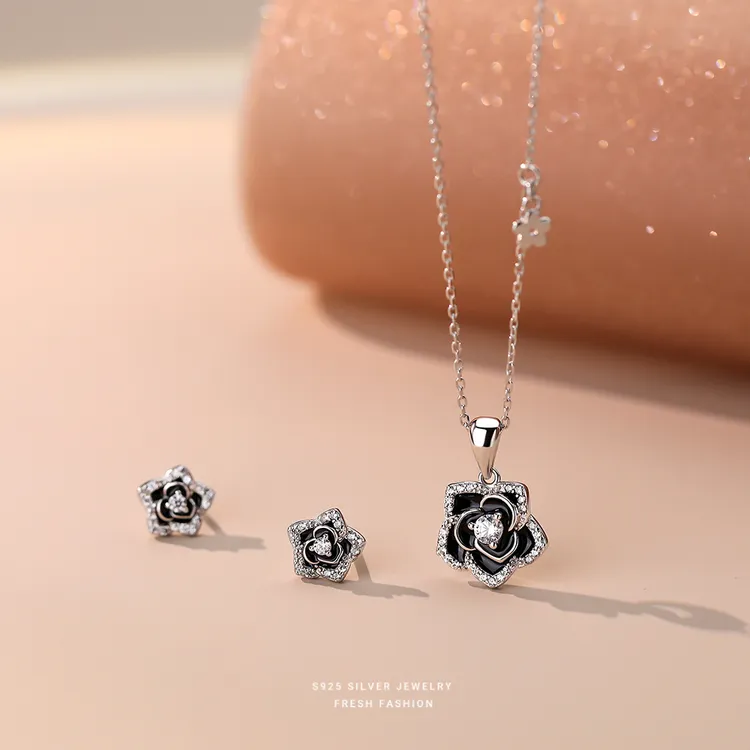 坠链均925银 纯银山茶花项链女款小香风时尚气质百搭黑色锁骨链