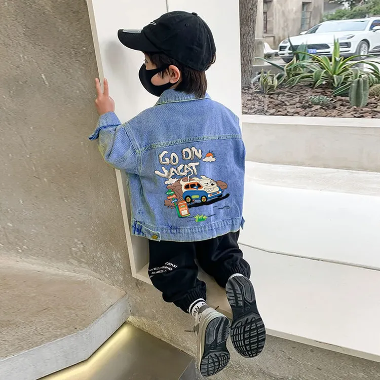 休闲外套独特洋气男孩女童牛仔夹克上衣小童秋装童装春秋卡通时髦