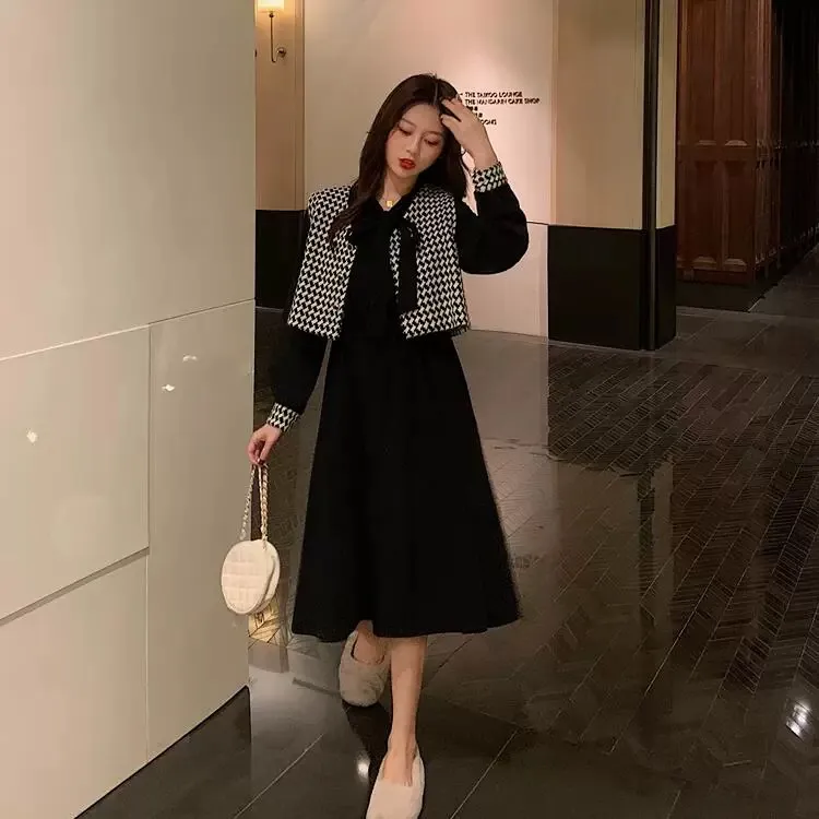 大码连衣裙2024秋冬季新款胖mm遮肚子裙子马甲套装女遮肉显瘦长裙