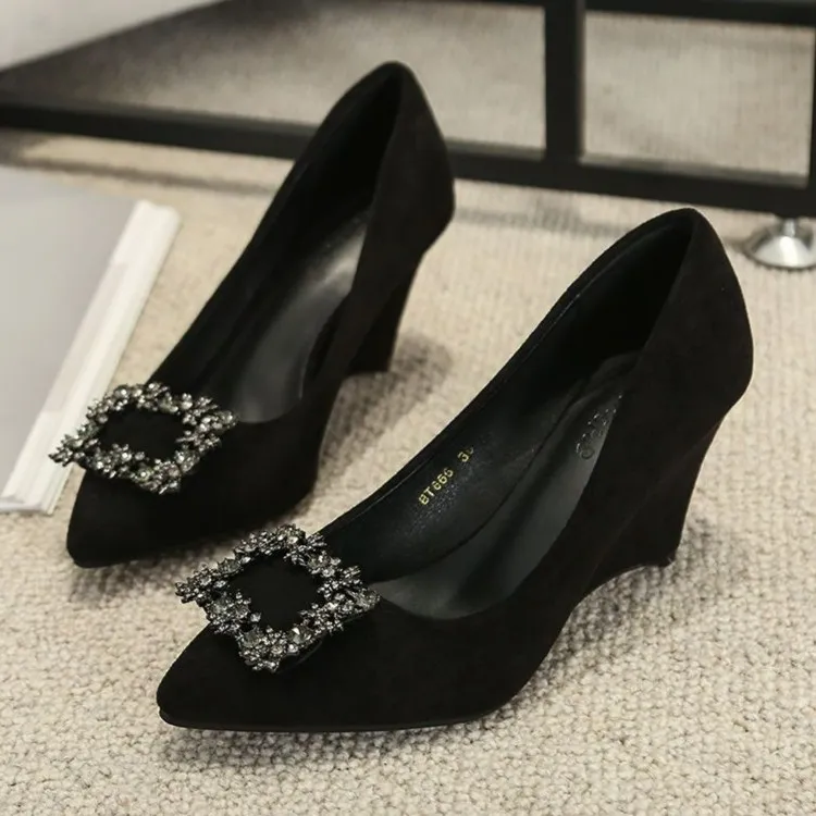 坡跟高跟鞋2025春秋新款气质水钻尖头浅口黑色职业工作鞋女士单鞋