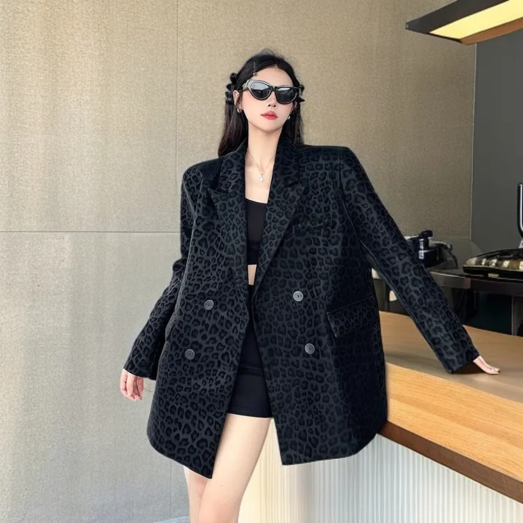 洋气时尚高级感黑色豹纹西装外套百搭秋季新款小众设计感气质西服