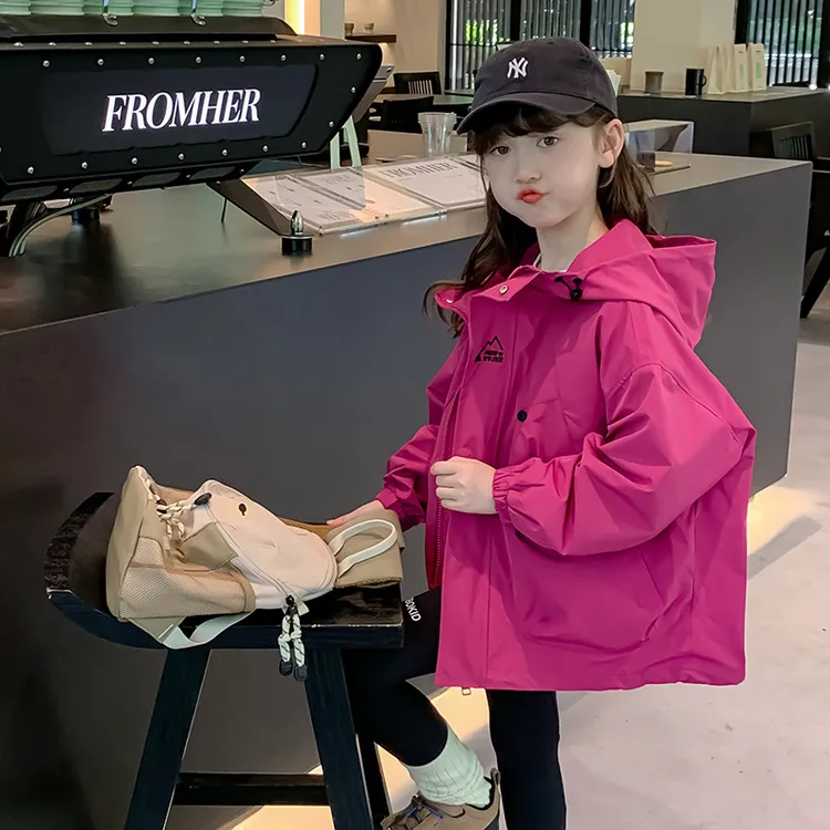 女童冲锋衣外套秋装新款洋气春装儿童春秋款小女孩运动女童裙子