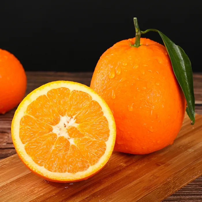 奉节脐橙香甜新鲜采摘水果带叶现摘广柑橙子纽荷尔皮薄多汁脆嫩