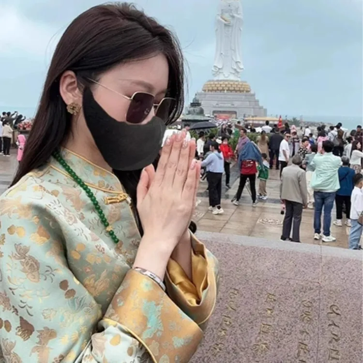 新中式唐装中国风盘扣上衣设计感宋锦黄色外套2025年禅意女装秋款