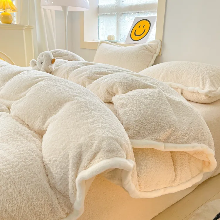 ins奶白软乎乎加厚双面泰迪绒四件套可裸睡纯色被套床单加绒防寒4