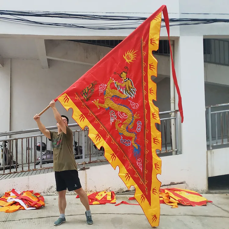 手工刺绣三角龙凤旗帜定制令旗仿古大旗龙旗演出大红色三角红旗