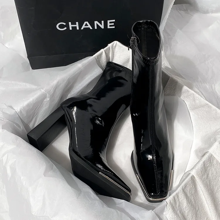 肯豆短靴黑色靴子女2025新款爆款洋气英伦风马丁靴气质高跟粗跟鞋