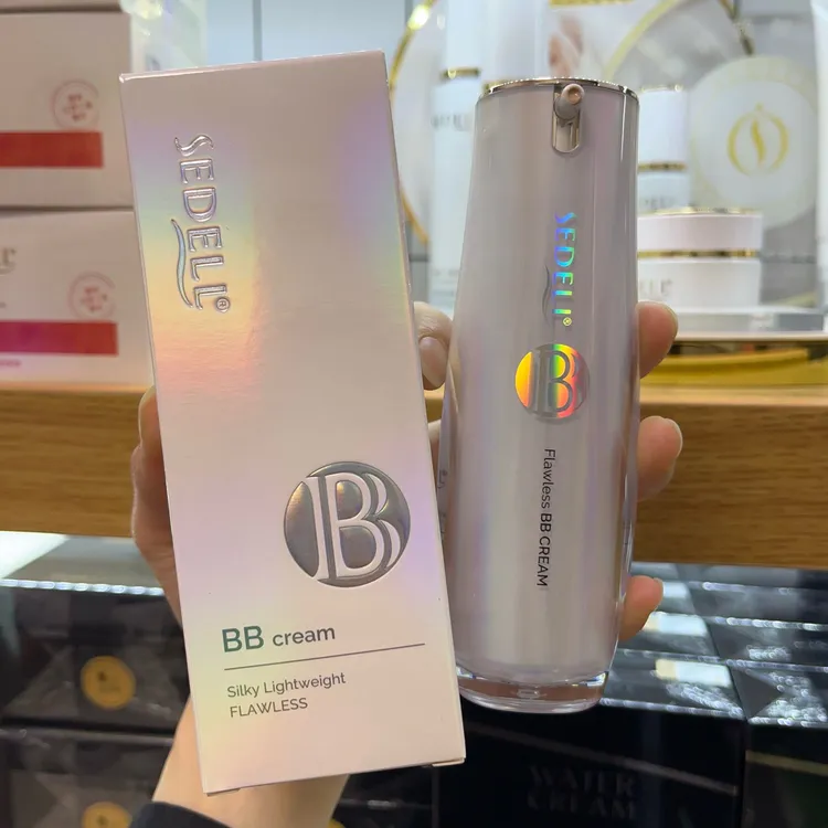 诗黛尔丝滑轻透无瑕BB霜
