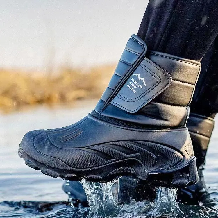 冬季防水雪地靴男加厚加绒抗寒防滑钓鱼鞋户外棉靴骑行防风轻便