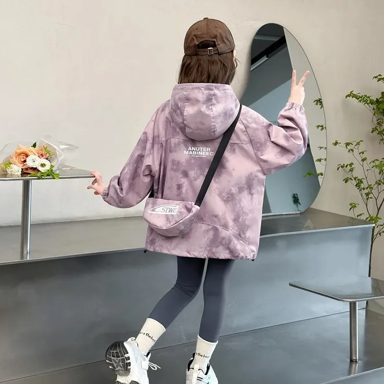 女童冲锋衣外套春秋款2025新款洋气儿童连帽秋装小女孩运动上衣潮