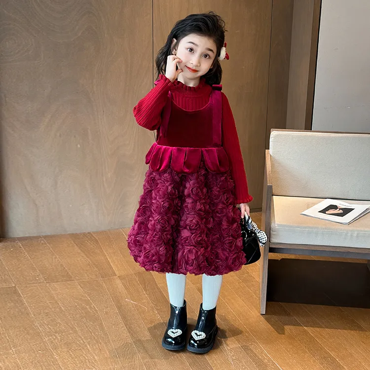 女童红色年服裙加绒背心裙2024新款女宝宝生日宴礼服花瓣裙连衣裙