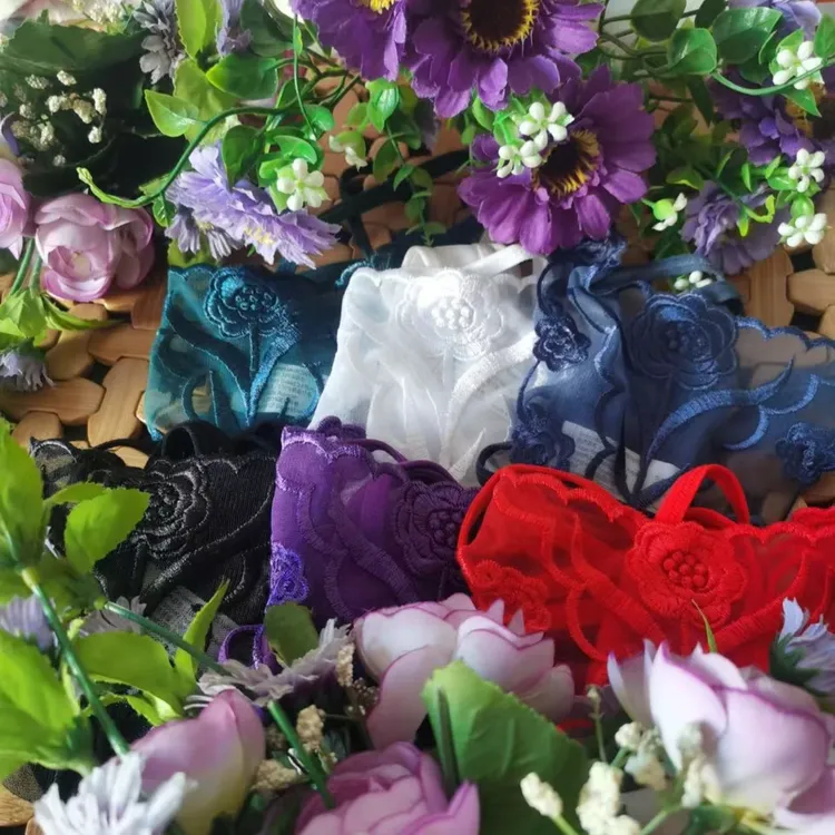 小花款舒适立体刺绣清新港风复古花朵时尚修身女三条装透气