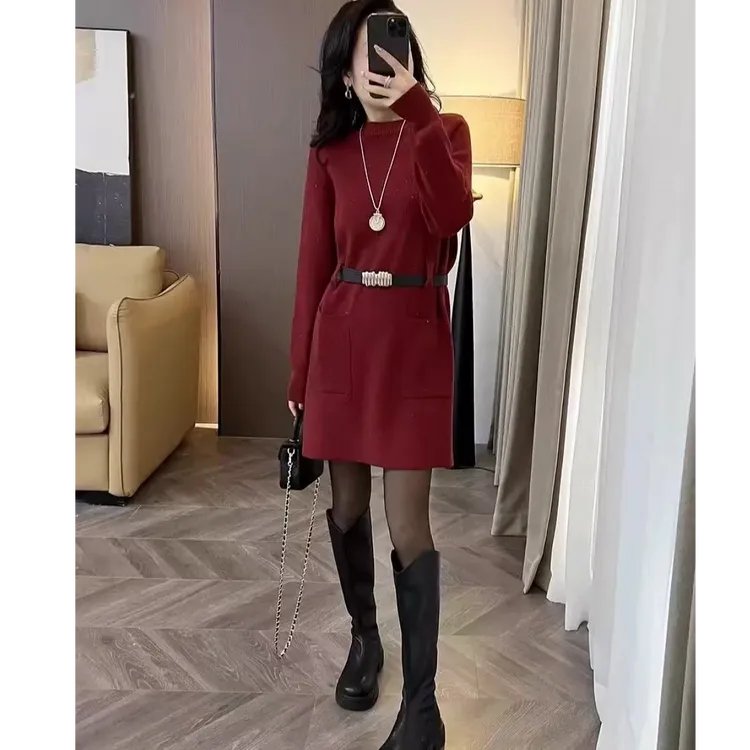 法式慵懒风金线亮丝红色毛衣裙女秋冬气质显瘦腰带打底针织连衣裙