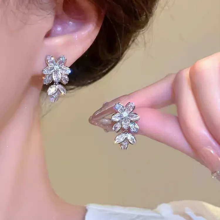 超闪花朵叶子耳环高级感小众设计气质名媛风耳钉耳坠新款耳饰4227
