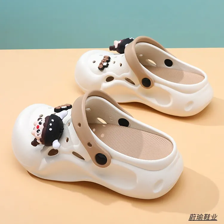 洞洞鞋女款夏季外穿卡通可爱包头拖泡泡玛特半拖鞋网红海边沙滩鞋