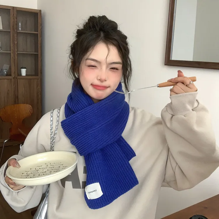针织毛线围巾女冬季2025新款高级感百搭韩版纯色保暖学院风短围脖