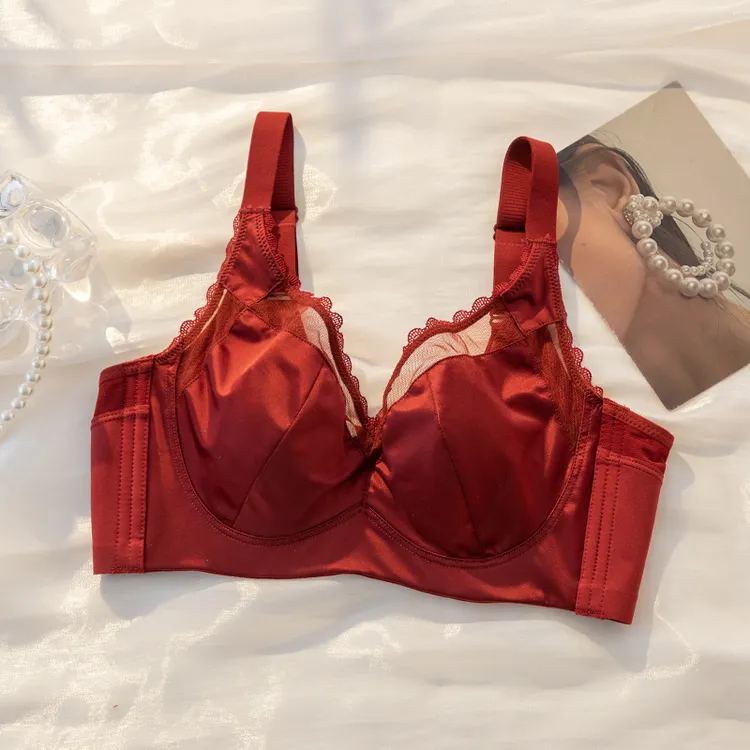 大胸怀显小防外扩下垂超薄款文胸兔耳朵大码红色收副乳内衣女性感
