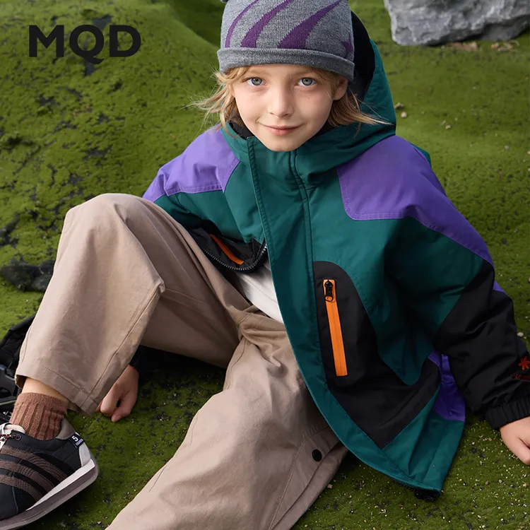 MQD中大童男童连帽拼色羽绒服外套休闲蓬松保暖白鸭绒洋气户外